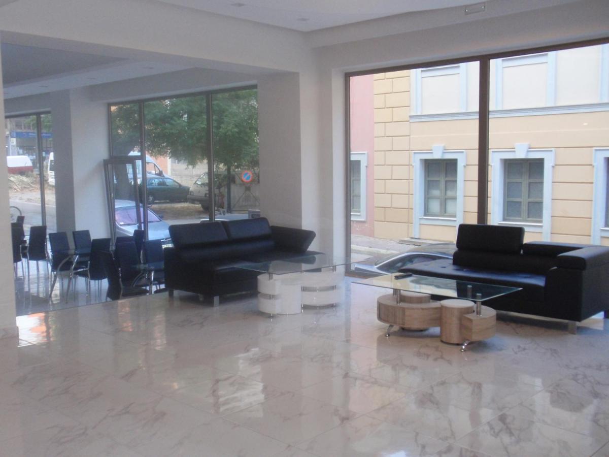 Hotel Banbus Лутра-Эдипсу Экстерьер фото