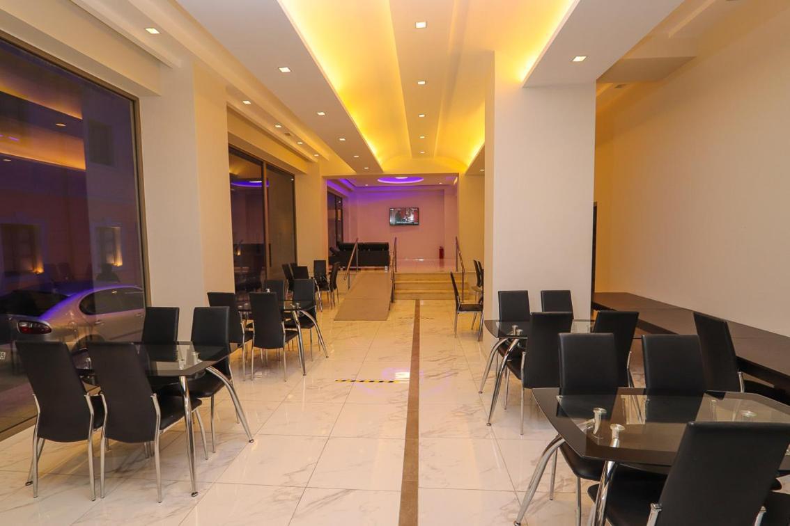 Hotel Banbus Лутра-Эдипсу Экстерьер фото