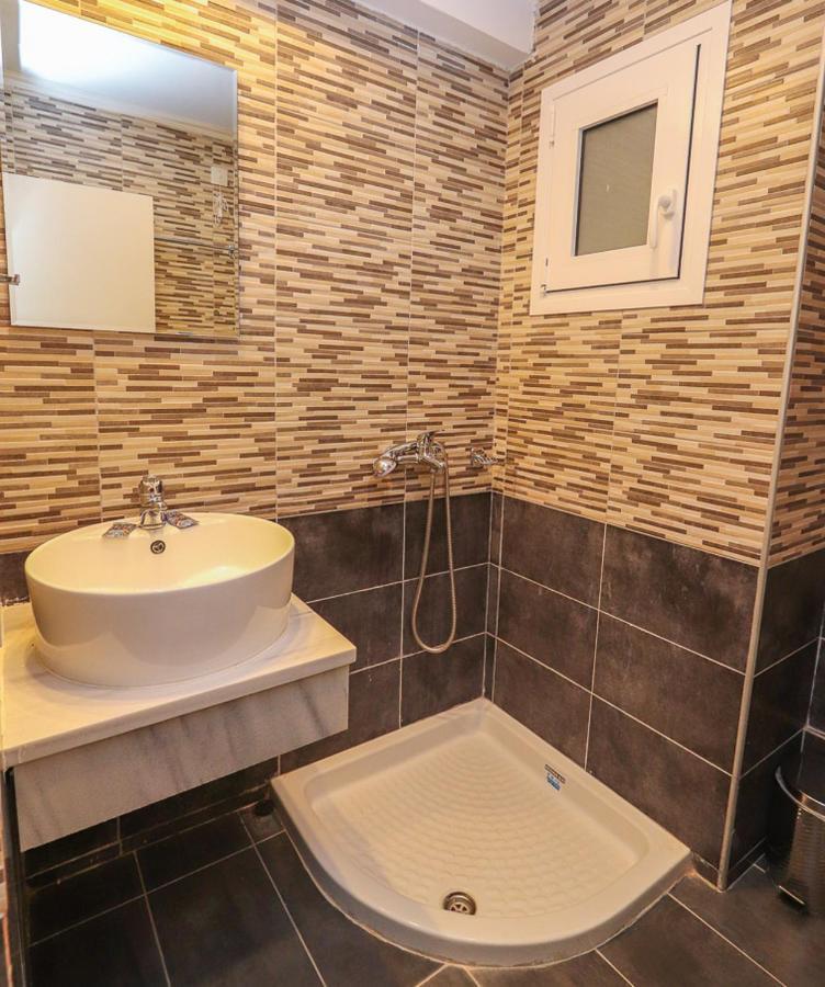 Hotel Banbus Лутра-Эдипсу Экстерьер фото
