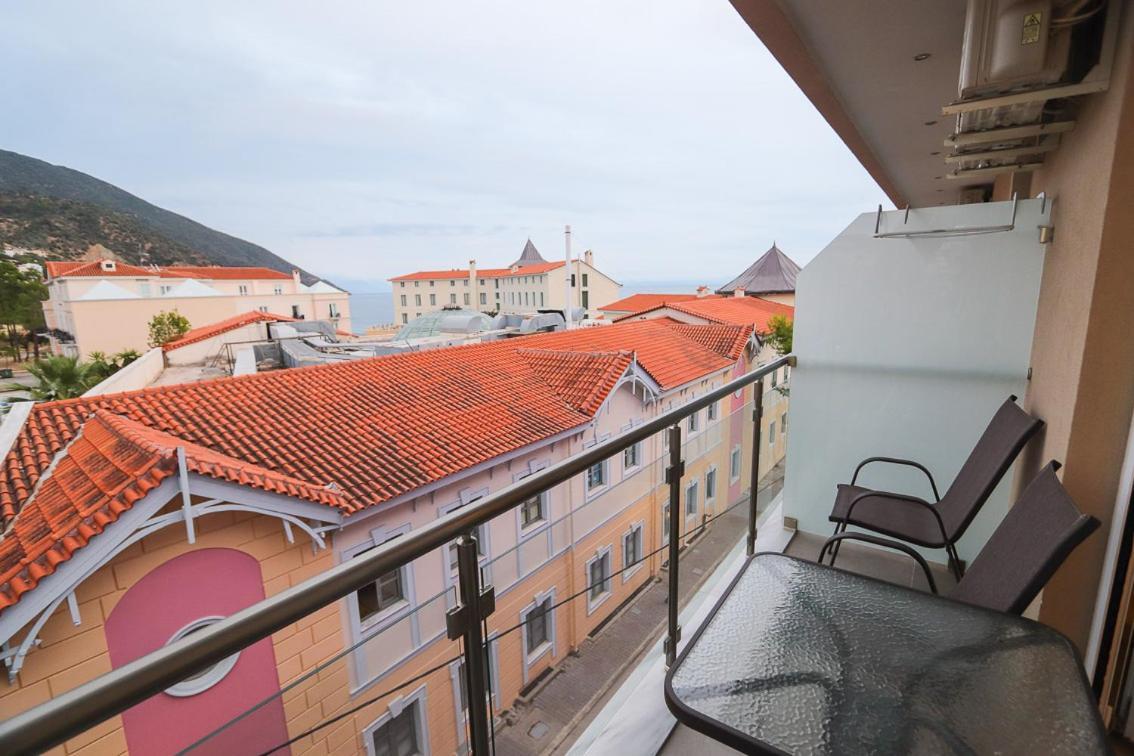 Hotel Banbus Лутра-Эдипсу Экстерьер фото